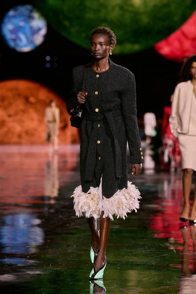 Look 33
